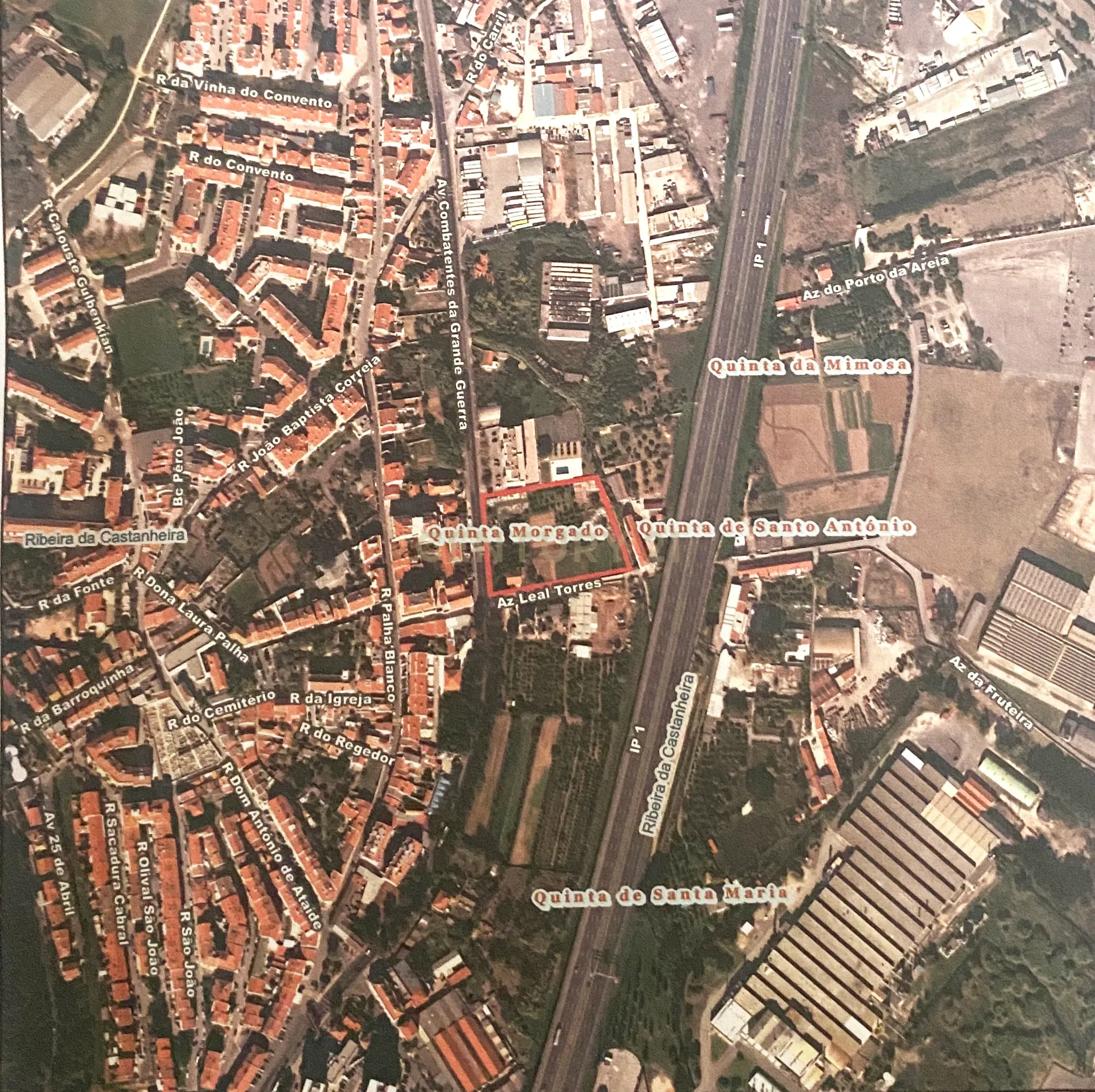 Terrenos com 8040m2 em Vila Franca de Xira com Vista para o Rio - Image 1